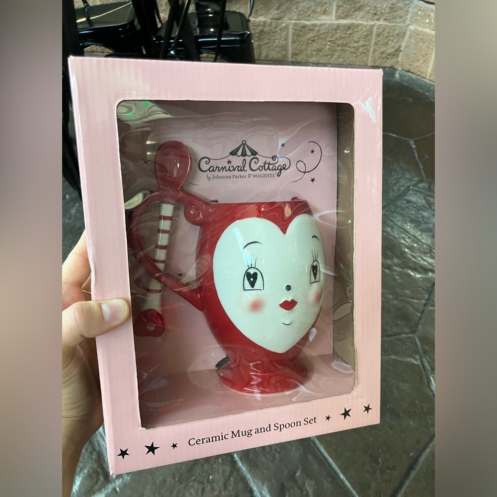 Carnival Cottage Johanna Parker Queen of Hearts Mug and Spoon Set
